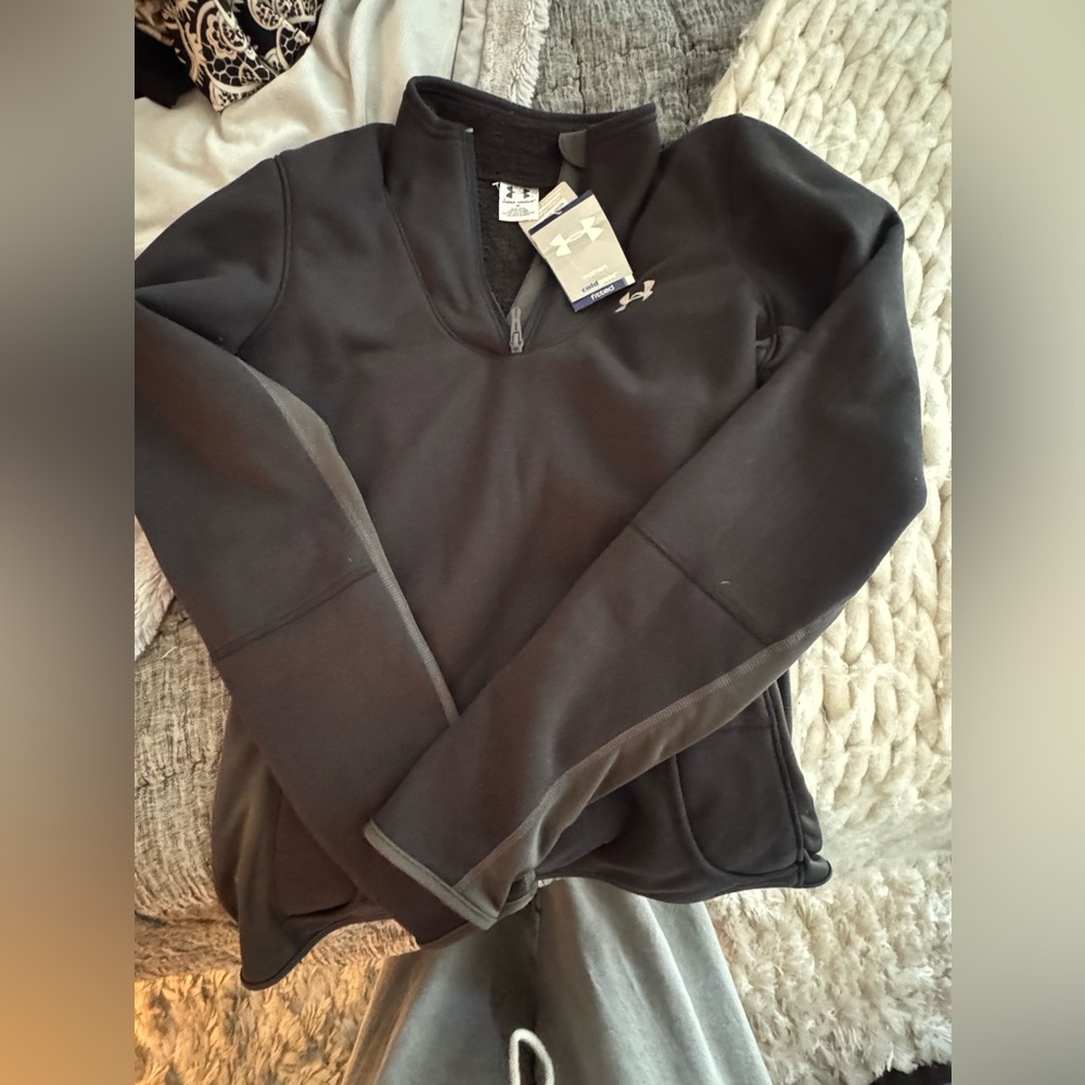 North Face fitted cold gear